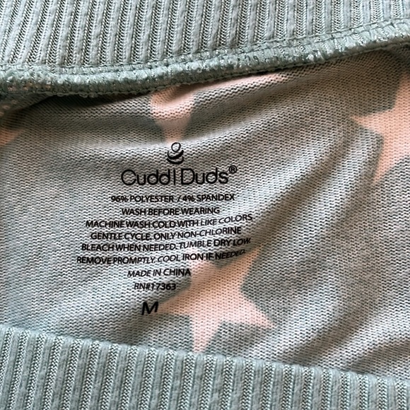 Cuddle Duds Pajamas - Picture 5 of 5